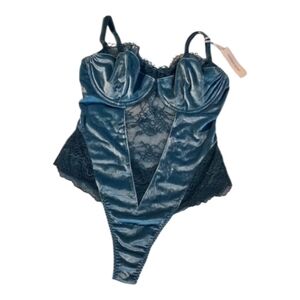 NWT Victoria's Secret Sexy Green Velvet & Lace Bodysuit Size XL